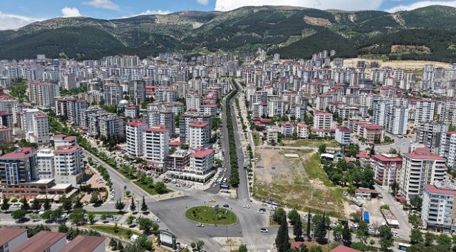 Büyükşehir, Ahır Dağı Caddesi’nde Asfalt Serimini Tamamladı