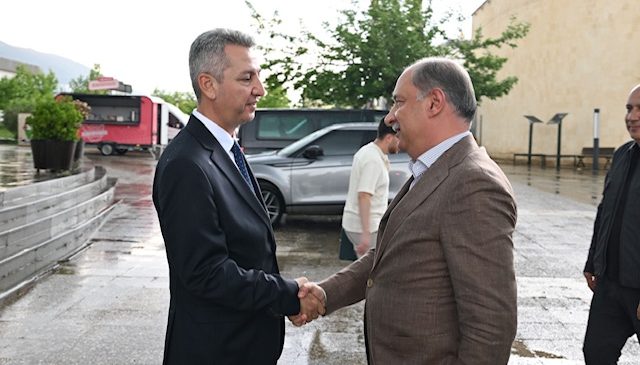 Tarım ve Orman Bakan Yardımcısı Abdulkadir Polat’tan Rektör Okumuş’a Hayırlı Olsun Ziyareti