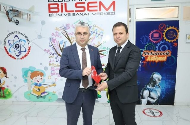 Elbistan’da TÜBİTAK Bilim Fuarı’na Yoğun İlgi