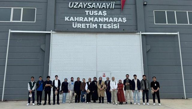 Milli Teknoloji Hamlesi Gençlere Yerinde Anlatıldı