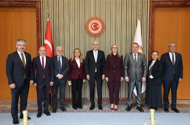 İSVİÇRE DOSTLUK GRUBU’NDAN TBMM BAŞKANI KURTULMUŞ’A ZİYARET