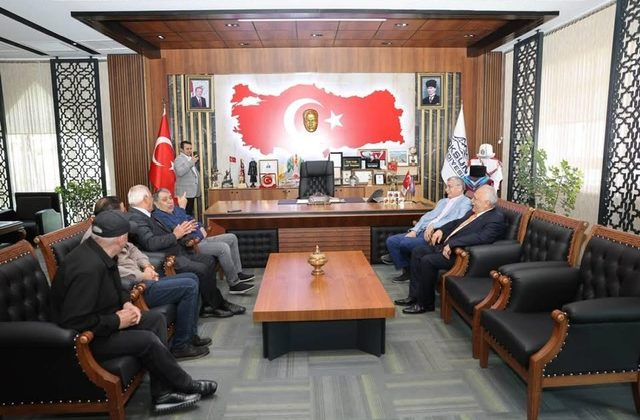Celalettin Güvenç’ten Göksun Belediyesi’ne Ziyaret