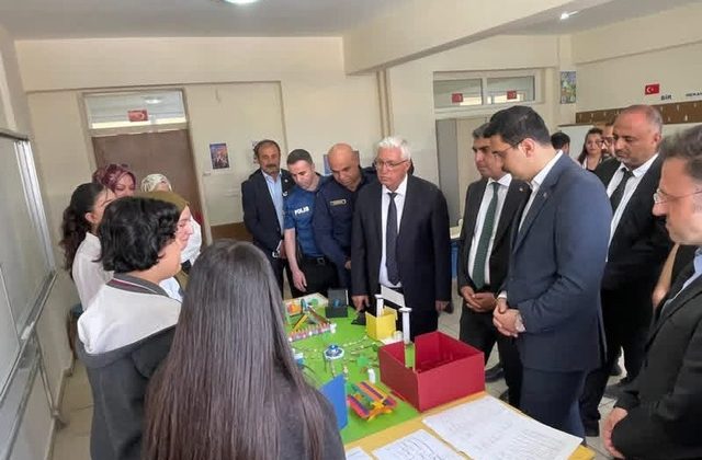 Pazarcık’ta TÜBİTAK Bilim Fuarı Coşkusu