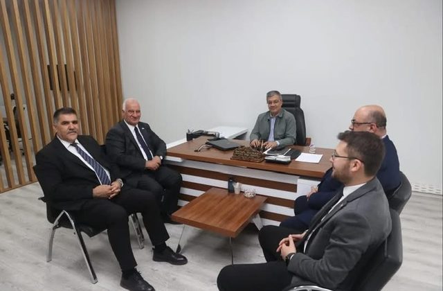Belediye Başkanlarından Armadaş Bölge Müdürü’ne Ziyaret