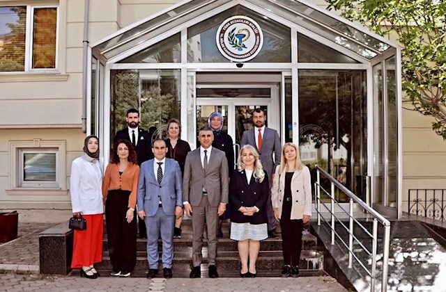 SGK’DAN ECZACILAR ODASI’NA ANLAMLI ZİYARET