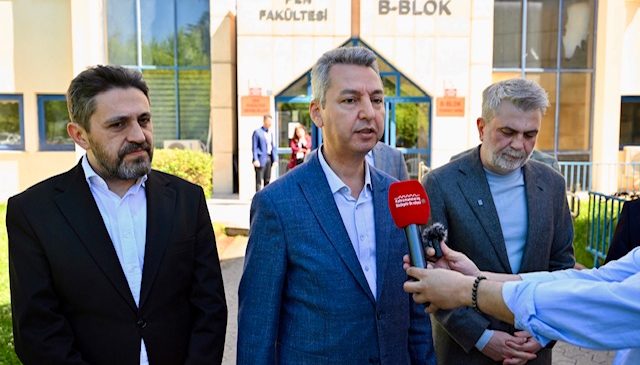 KSÜ’de Üniversiteye Hazırlanan Gençlere Ödüllü Deneme Sınavı Yapıldı