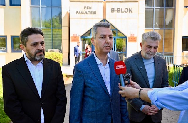 KSÜ’de Üniversiteye Hazırlanan Gençlere Ödüllü Deneme Sınavı Yapıldı