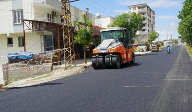 Büyükşehir, Dulkadiroğlu’nda Şeyh Şamil ve Vezir Hoca Bulvarlarını Sıcak Asfaltla Buluşturuyor