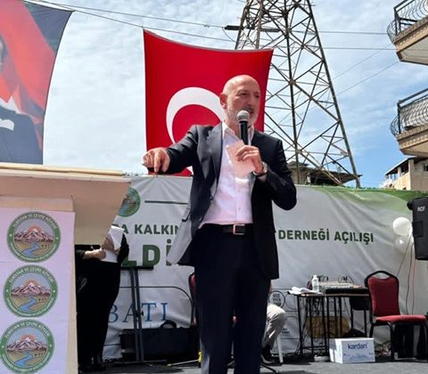 ÖZTUNÇ, İZMİR’DE HEMŞERİLERİYLE BULUŞTU