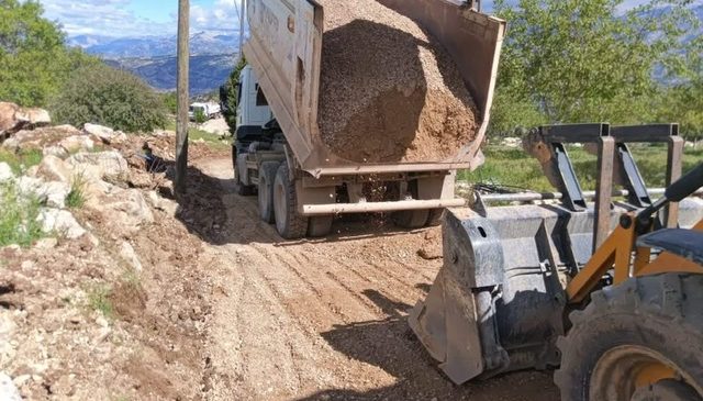 Dulkadiroğlu’nda Yol Çalışmaları Aralıksız Sürüyor