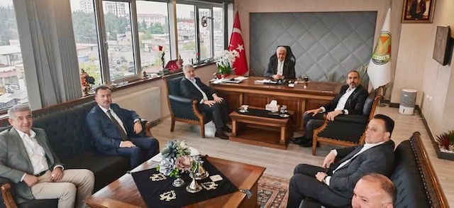 AHMET ÖZDEMİR VE ABDULLAH KALIN’DAN KMESOB’A HAYIRLI OLSUN ZİYARETİ