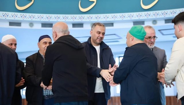 Başkan Toptaş Bayram Namazını Vatandaşlarla Birlikte Kıldı