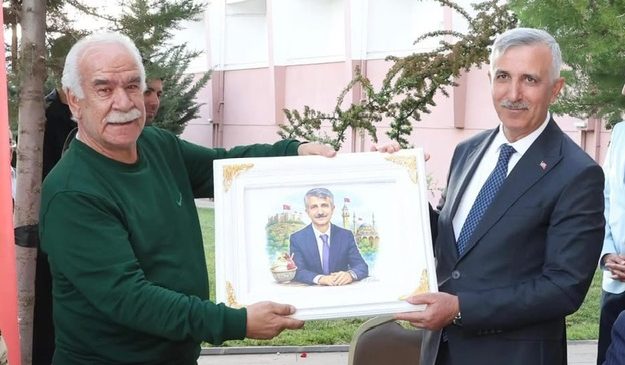 Protokolden Huzurevi Sakinlerine Bayram Ziyareti