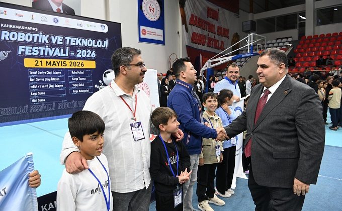 Teknoloji Tutkunu Gençler Robotik Festivalinde Buluştu