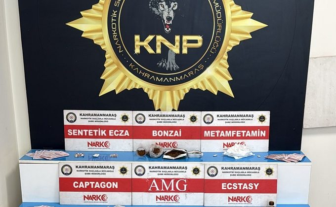 Kahramanmaraş’ta Narkotik Operasyonu: Uyuşturucu ve Yüklü Miktarda Para Ele Geçirildi