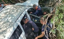 Kahramanmaraş’ta ticari araç kanala uçtu: 4 yaralı