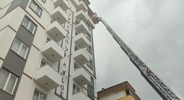 Kahramanmaraş’ta 10 Katlı Binada Yangın
