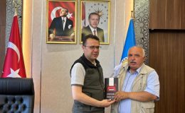 “1978 Maraş Olaylarının Perde Arkası” Cabaroğlu’na Takdim Edildi