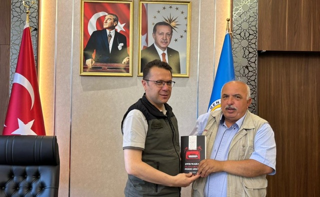 “1978 Maraş Olaylarının Perde Arkası” Cabaroğlu’na Takdim Edildi