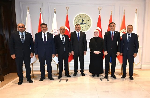 AK Parti Kahramanmaraş Milletvekillerinden İçişleri Bakanı Çiftçi’ye Ziyaret