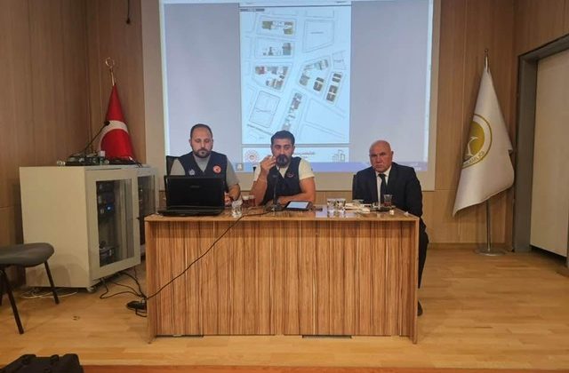 Rezerv Alandaki Ticari İş Yerleri İçin Bilgilendirme Toplantısı Düzenlendi