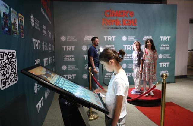 KAHRAMANMARAŞ’A GURUR VEREN BAŞARI:ESİLA NAZ ANDIZ TÜRKİYE ÜÇÜNCÜSÜ OLDU!