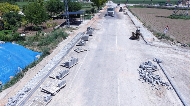 Büyükşehir, Elbistan Tepebaşı Caddesi’nde Yenileme Çalışmasına Başladı