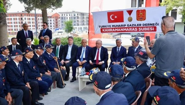 Bakan Yaşar Güler’den Muharip Gaziler Derneği’ne Ziyaret