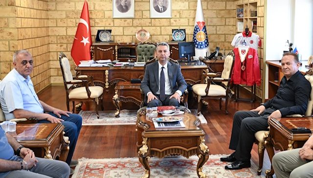 KSÜ’de Öğretmen Ayla Kara ve Öğrenciler İçin Anlamlı Buluşma