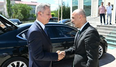 KSÜ Rektörü Okumuş’tan Afşin Belediye Başkanı Kıraç’a Ziyaret