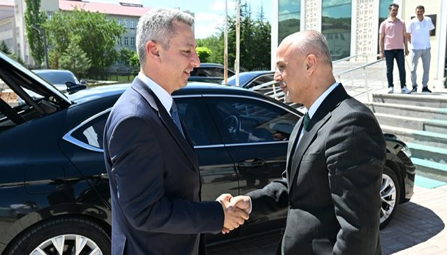 KSÜ Rektörü Okumuş’tan Afşin Belediye Başkanı Kıraç’a Ziyaret