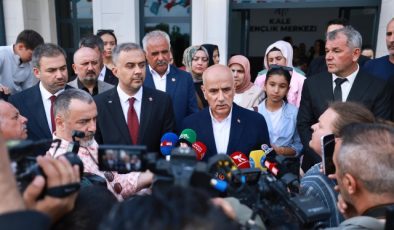 Onikişubat Belediyesi’nin Kale Gençlik Merkezi yoğun katılımla hizmete açıldı