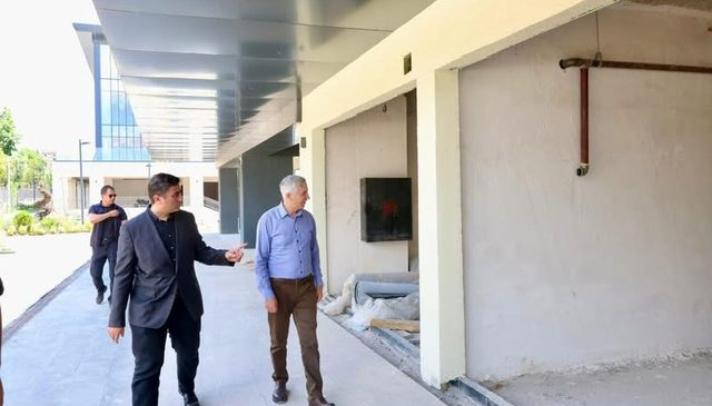 Vali Ünlüer, Trabzon Caddesi’ndeki Emlak Konut Projelerini İnceledi