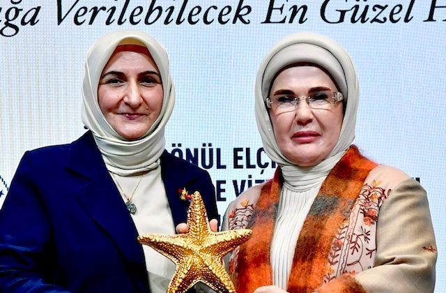 Kahramanmaraş Koruyucu Aile Çalışmalarıyla Türkiye’ye Örnek Oldu: “Kalabalık Aile Özel Ödülü”nü Kazandı