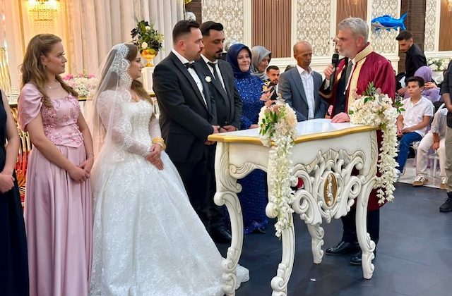Büyükşehir Belediye Başkanı Fırat Görgel, Ümmü ve Nurullah Çiftinin Nikâhını Kıydı