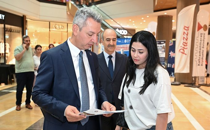 KSÜ, Piazza AVM’de Tercih ve Tanıtım Günlerine Başladı