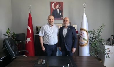 AK Parti İl Başkanı Burak Gül’den Esnaf Odasına Ziyaret
