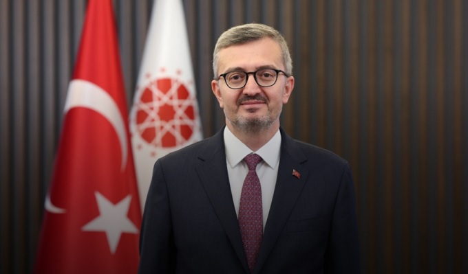 İletişim Başkanı Burhanettin Duran: Son Bir Ayda FETÖ ile İltisaklı 2 Bin 702 Sosyal Medya Hesabına Erişim Engeli Uygulandı