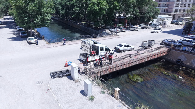 Elbistan’daki Köprüler Büyükşehir’in Dokunuşuyla Yenileniyor