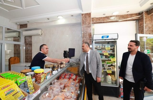Başkan Toptaş Hürriyet Mahallesi’nde Esnaf ve Vatandaşlarla Buluştu
