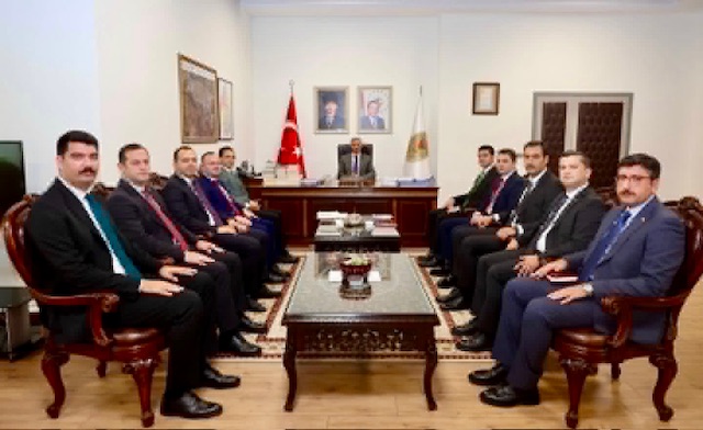 Vali Ünlüer, Yeni Atanan Kaymakamlarla Değerlendirme Toplantısı Yaptı