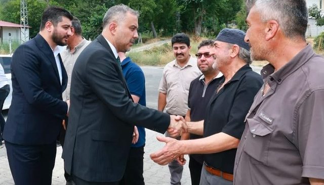 Başkan Toptaş, Suçatı Mahallesi’nde Vatandaşlarla Buluştu