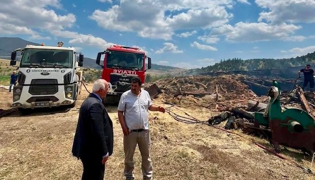 Başkan Selim Cüce, Yangından Etkilenen Üreticiyi Ziyaret Etti