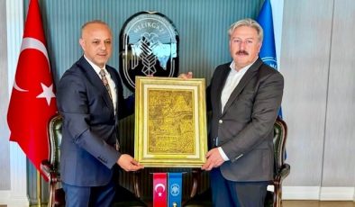 Başkan Koray Kıraç;”Melikgazi Belediye Başkanı Palancıoğlu’nu ziyaret etti