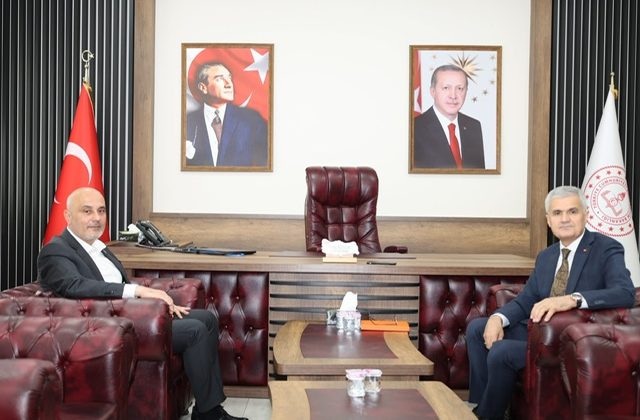 AK Parti İl Başkanı Burak Gül’den İl Millî Eğitim Müdürü Turan Akpınar’a Ziyaret