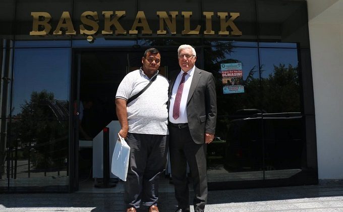 Özel Gereksinimli Enes Poyraz’dan Başkan İkizer’e Anlamlı Ziyaret