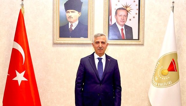 Vali Ünlüer: “30 Ağustos, Milletimizin Bağımsızlık ve Hürriyet İradesinin Tarihe Altın Harflerle Yazıldığı Gündür”