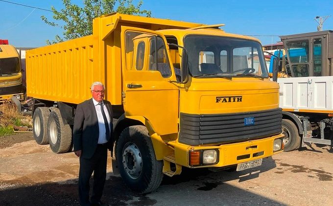 Nizip Belediyesi’nden Pazarcık Belediyesi’ne Kamyon Hibesi
