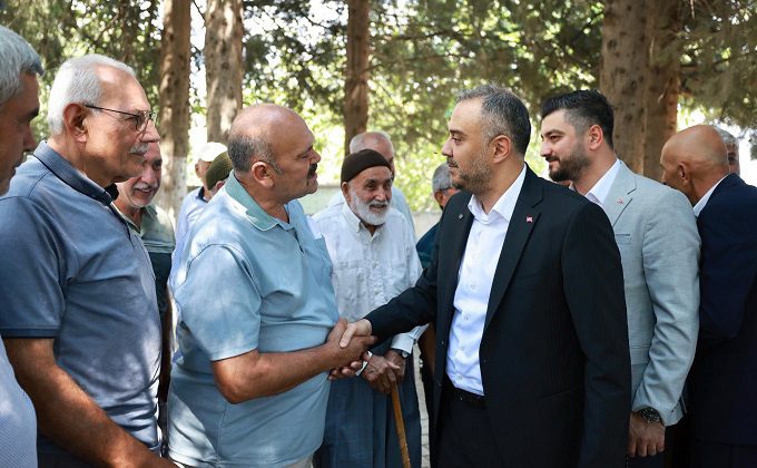Başkan Toptaş’tan Mahalle Ziyaretleri: Vatandaşların Taleplerini Yerinde Dinledi