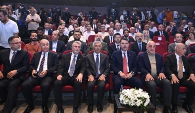 Bakan Kurum; “Kahramanmaraş, Bugün Dünyaya Örnek Bir Yeniden İnşa Başarısı Sergiliyor”